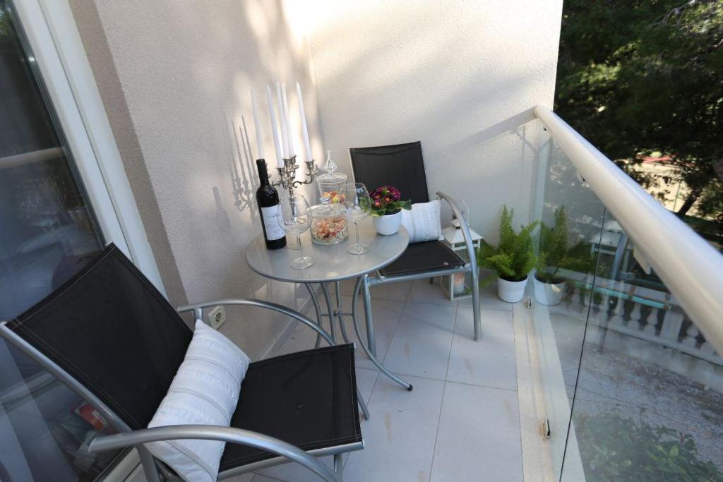 Apartments Lavica Beach Dumicic Podstrana Exterior photo