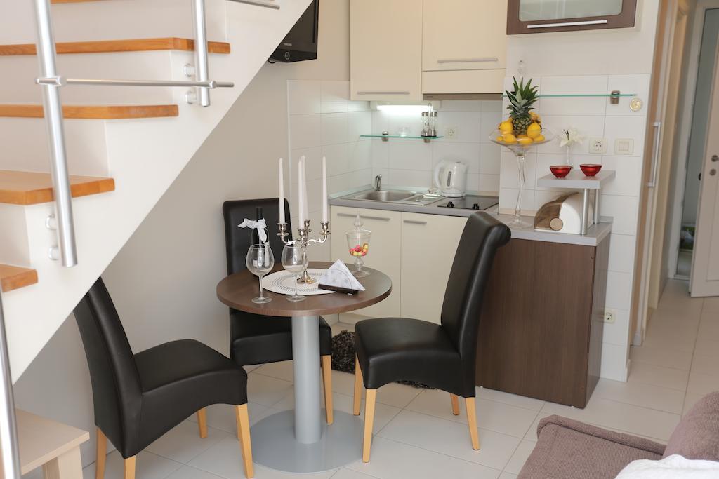 Apartments Lavica Beach Dumicic Podstrana Room photo